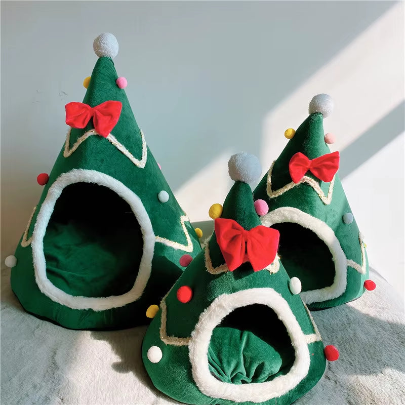 Christmas Tree-Shaped Pet Bed - Cozy Winter Cave for Small Dogs & Cats  